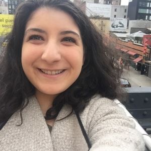 Meet your Posher, Dominique